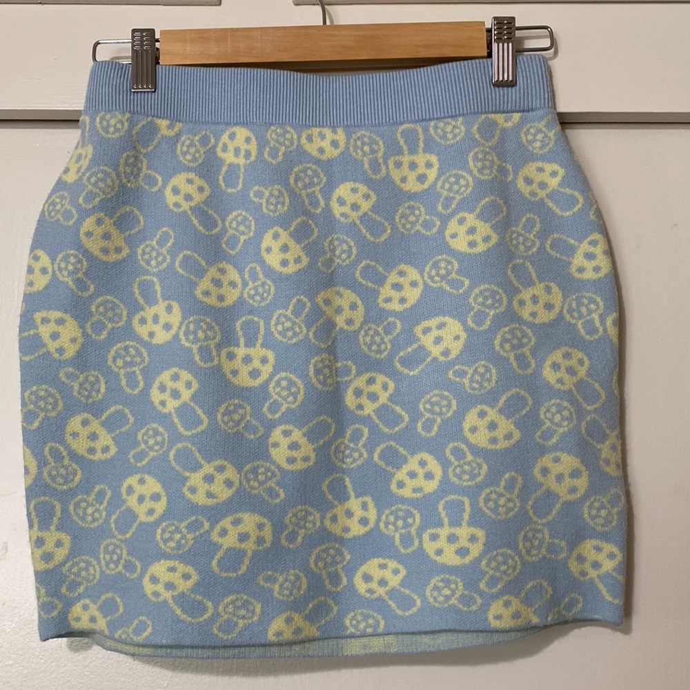 mushroom print blue miniskirt